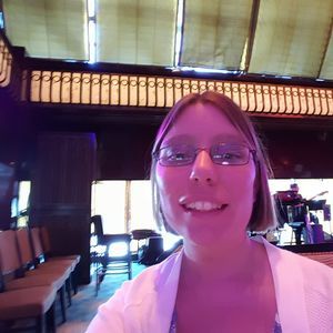 Meet your Posher, Beth